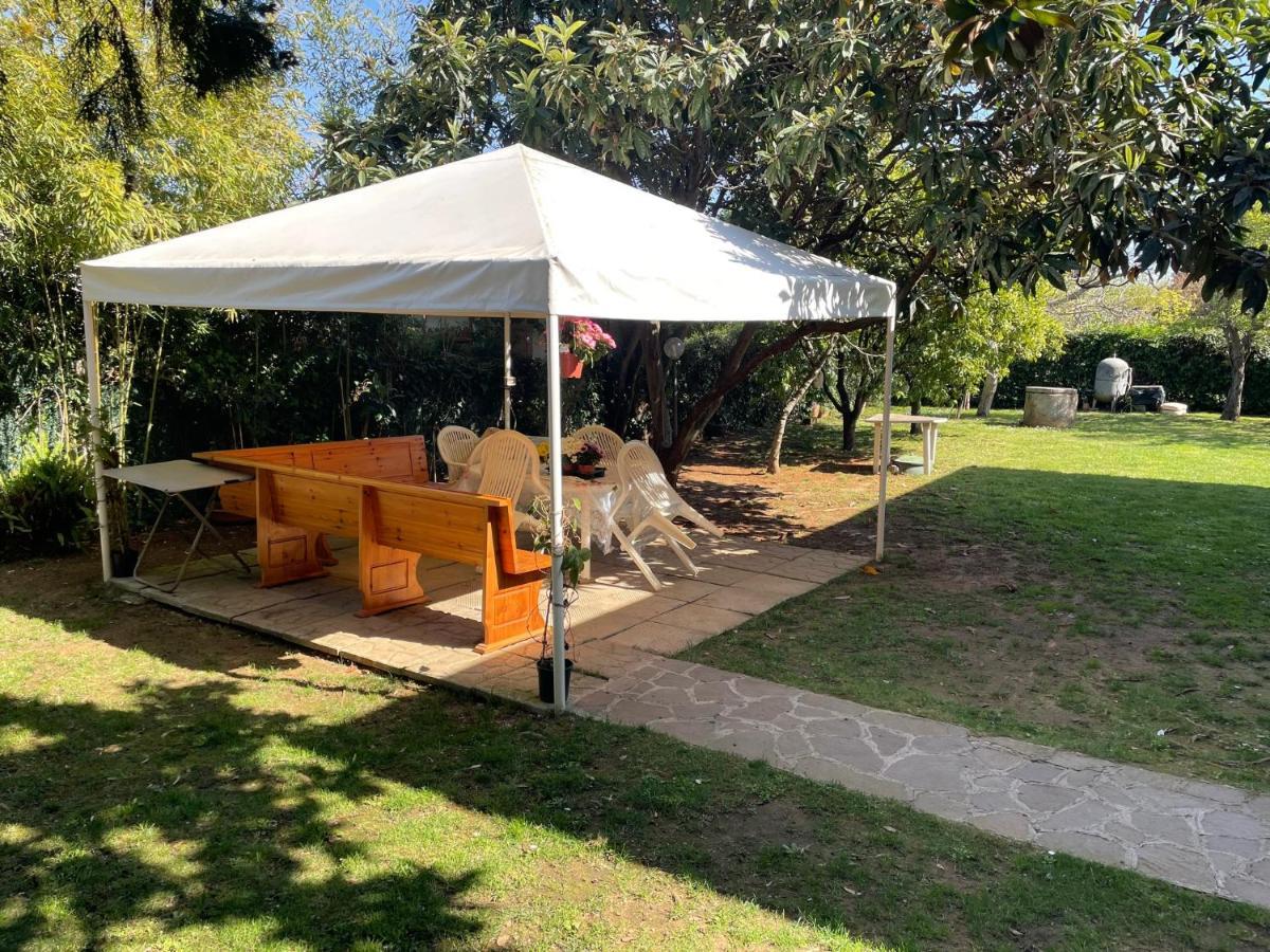 Appartamento In Villa Con Giardino Vicino Al Mare Bella Farnia Екстер'єр фото